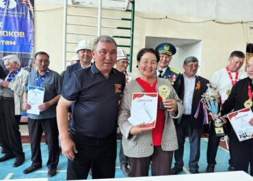 9-май күнү Шопоков шаарында шаар мэринин Кубогу үчүн жыл сайын өткөрүлүүчү шахмат боюнча турнир болуп өттү